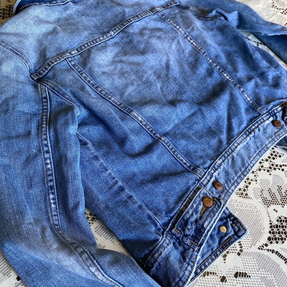 GAP 1969 Women Icon Denim Jacket - Picture 4 of 7